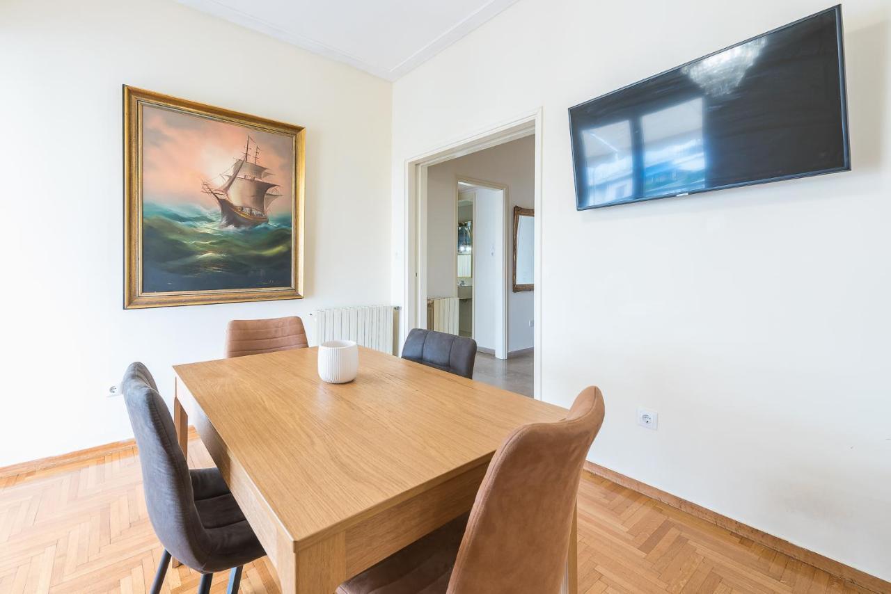 Victoria Capitan Apartments Athena Bagian luar foto