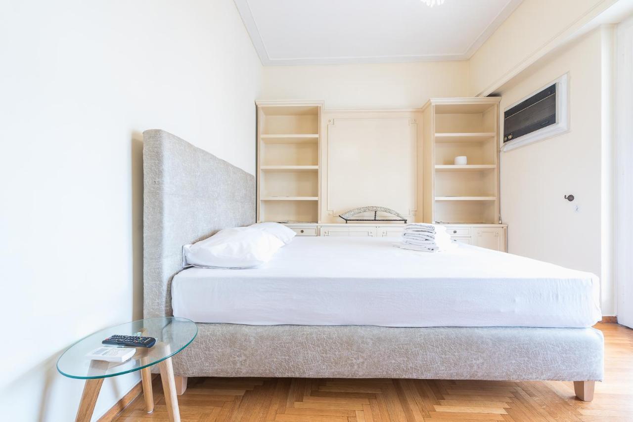 Victoria Capitan Apartments Athena Bagian luar foto