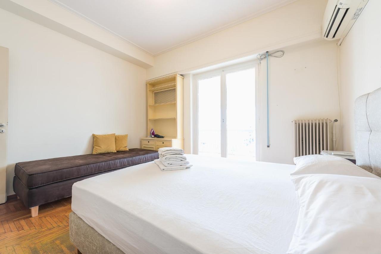 Victoria Capitan Apartments Athena Bagian luar foto